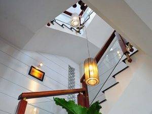 Mẫu giếng trời kết hợp đèn trang trí